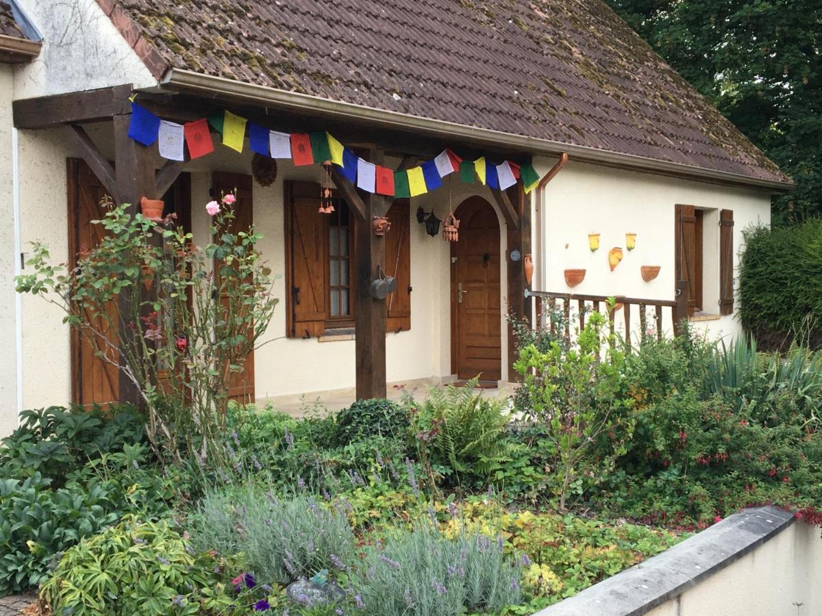 Un Coin De Foret Courmas Exterior foto